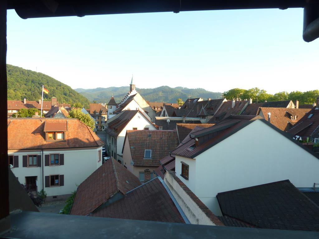 Gasthaus Zum Hirschen Staufen im Breisgau Exterior photo