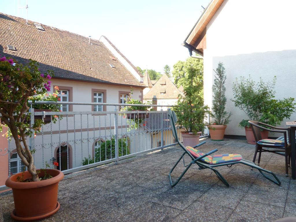 Gasthaus Zum Hirschen Staufen im Breisgau Exterior photo