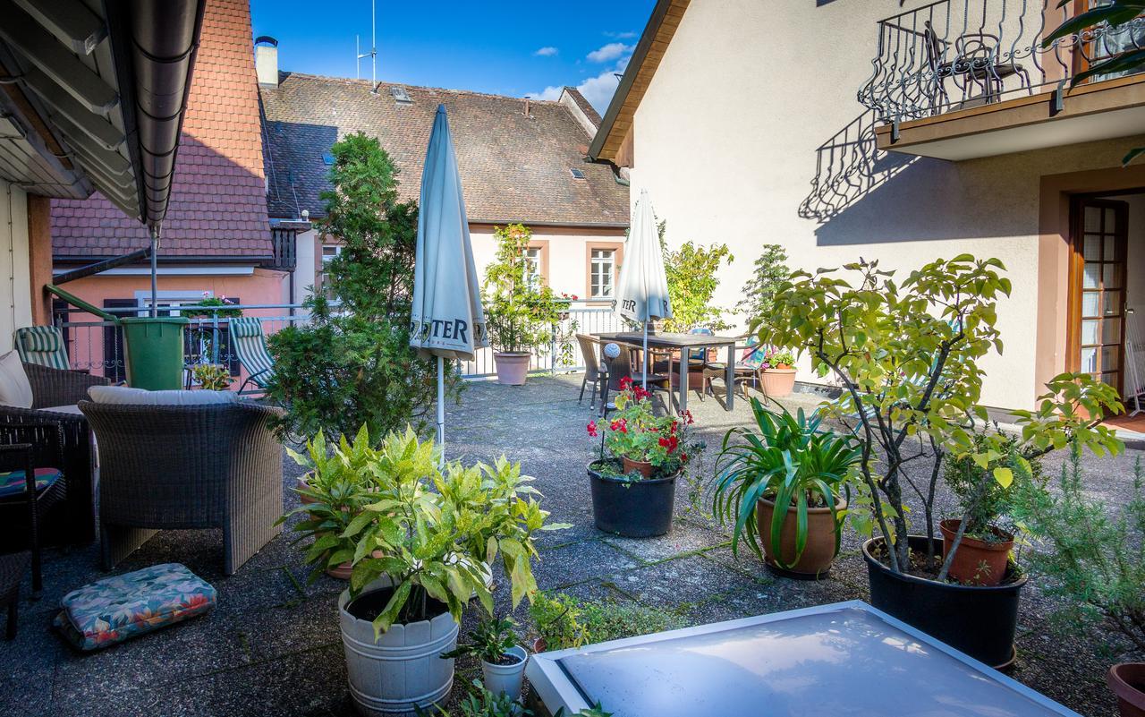 Gasthaus Zum Hirschen Staufen im Breisgau Exterior photo